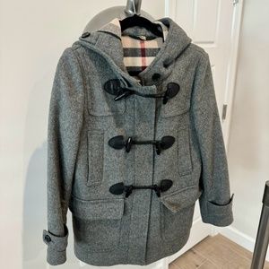 AUTHENTIC Burberry women's wool toggle coat